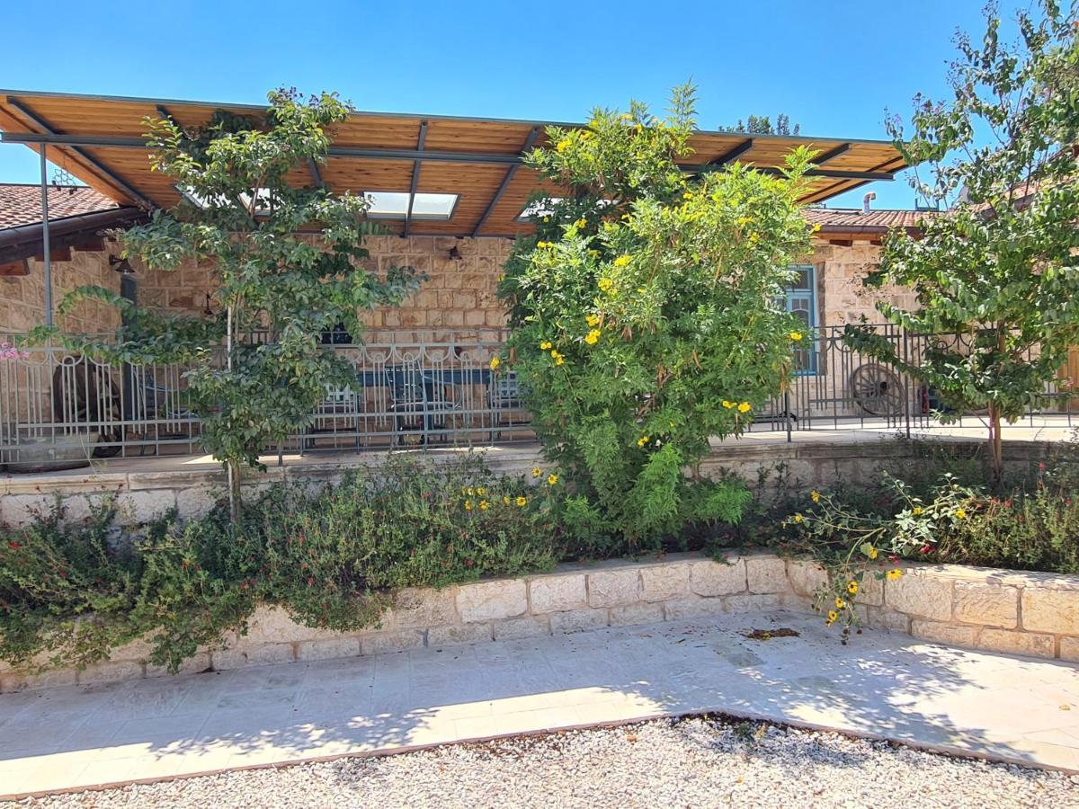 צימר חצר שמואלי - יחידת אירוח זוגית במושב אילניה Exteriör bild
